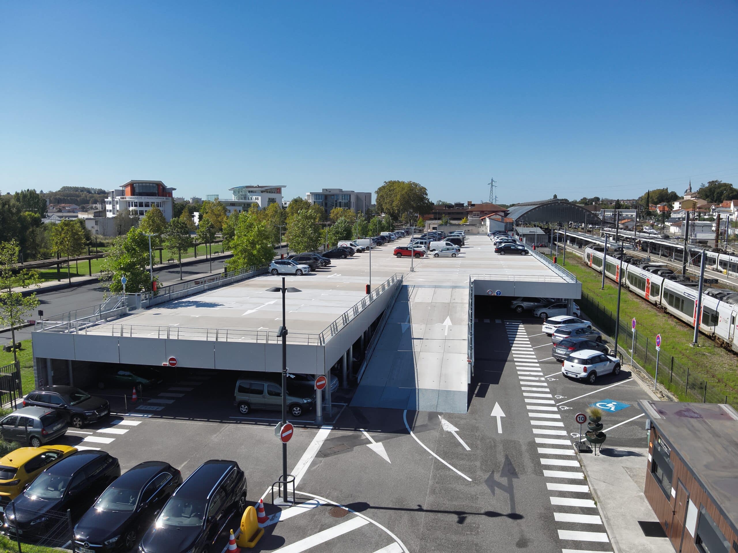 Parking silo à étage modulaire